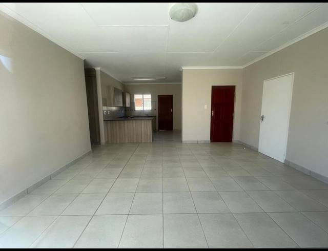3 BEDROOM TOWNHOUSE FOR SALE IN WATERKLOOF